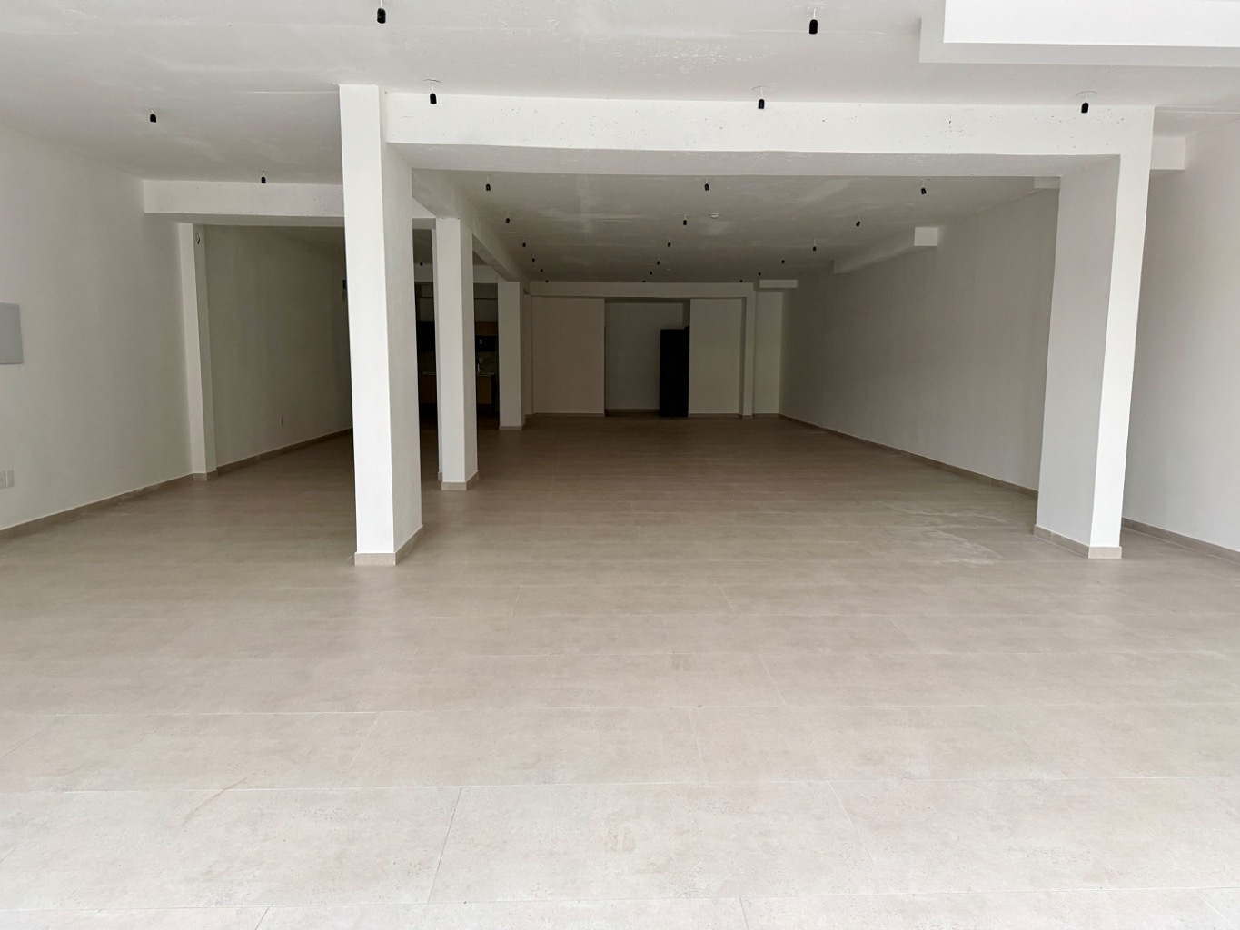 Alquiler local comercial La Blanqueada · Foto 4