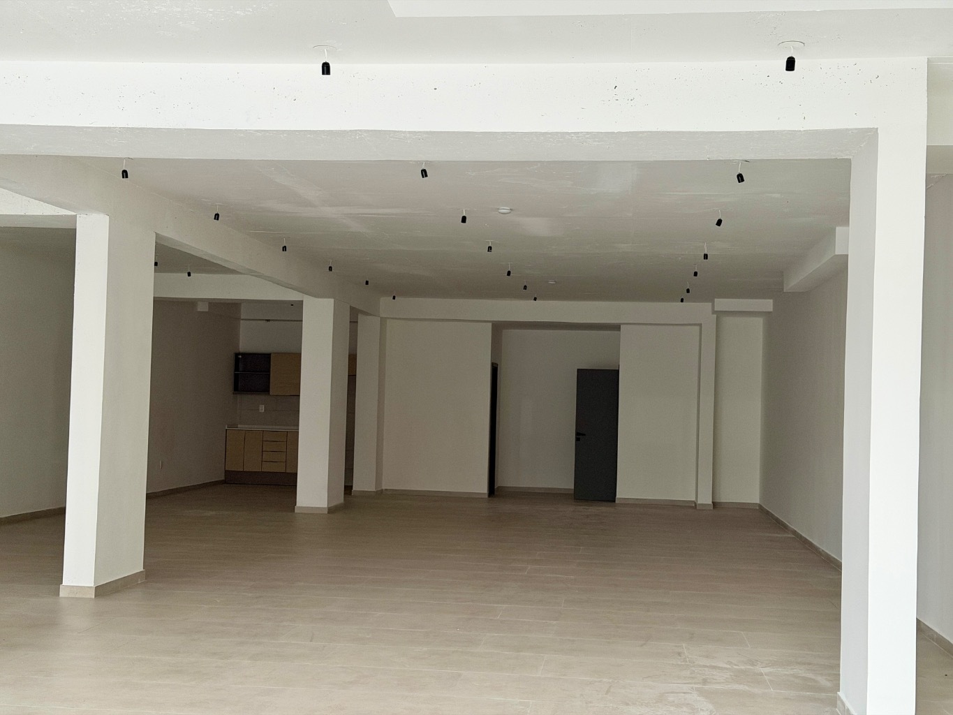 Alquiler local comercial La Blanqueada · Foto 8
