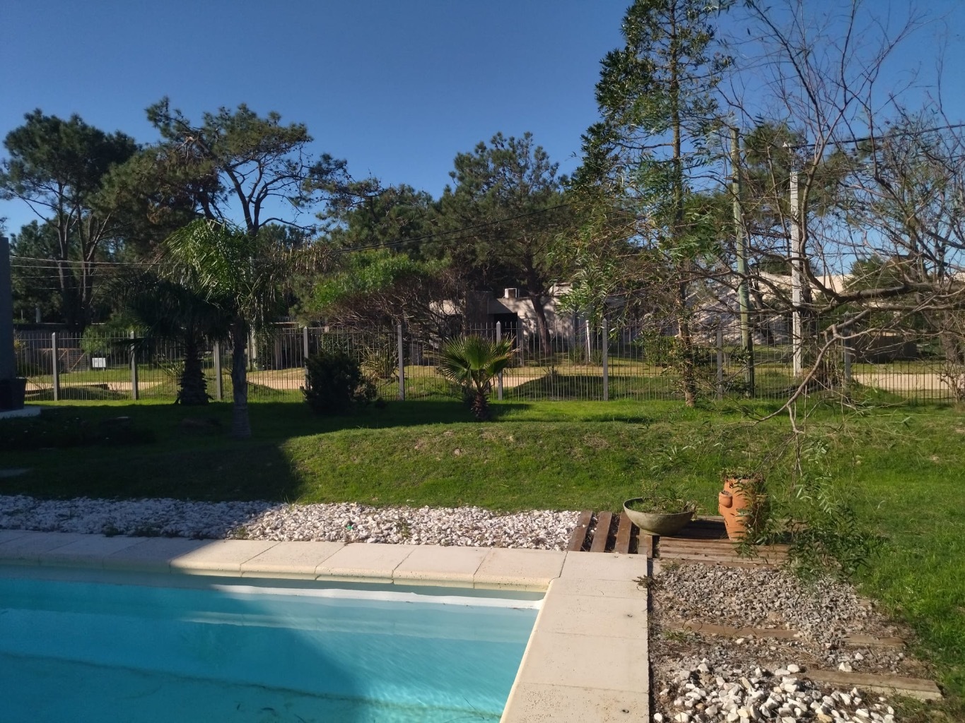 Alquiler casa 4 dormitorios El Pinar Canelones · Foto 4