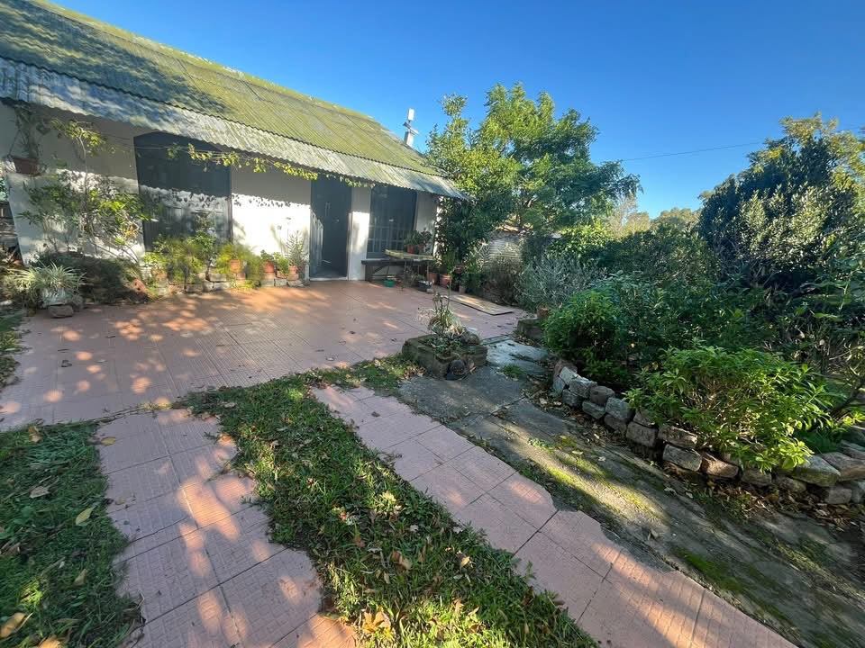Casa en venta c/ cochera en Carrasco