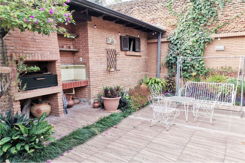 ALQUILO hermosa casa en Barrio Jara — foto 3