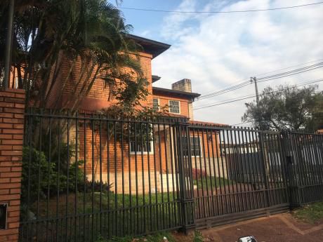 Alquilo Casa Zona Residencial