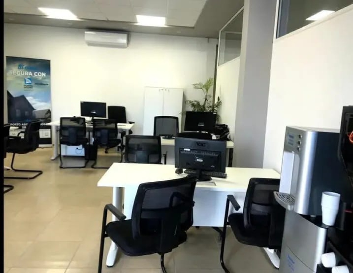 LAGOMAR  SUR  EXCELENTE LOCAL COMERCIAL