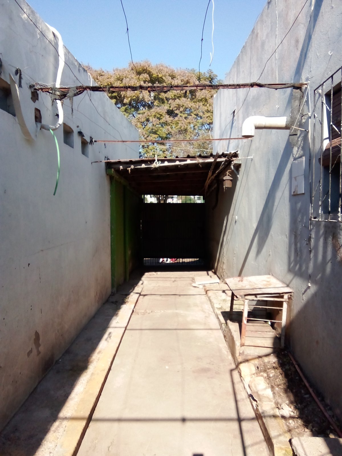 Salto Nuevo.Casa de 3 dormitorios,garage y fondo.