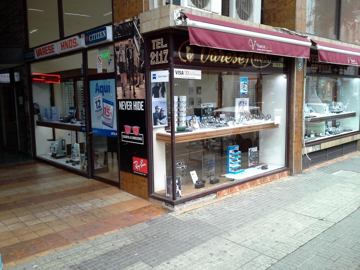 Salto.Centro.Local comercial.
