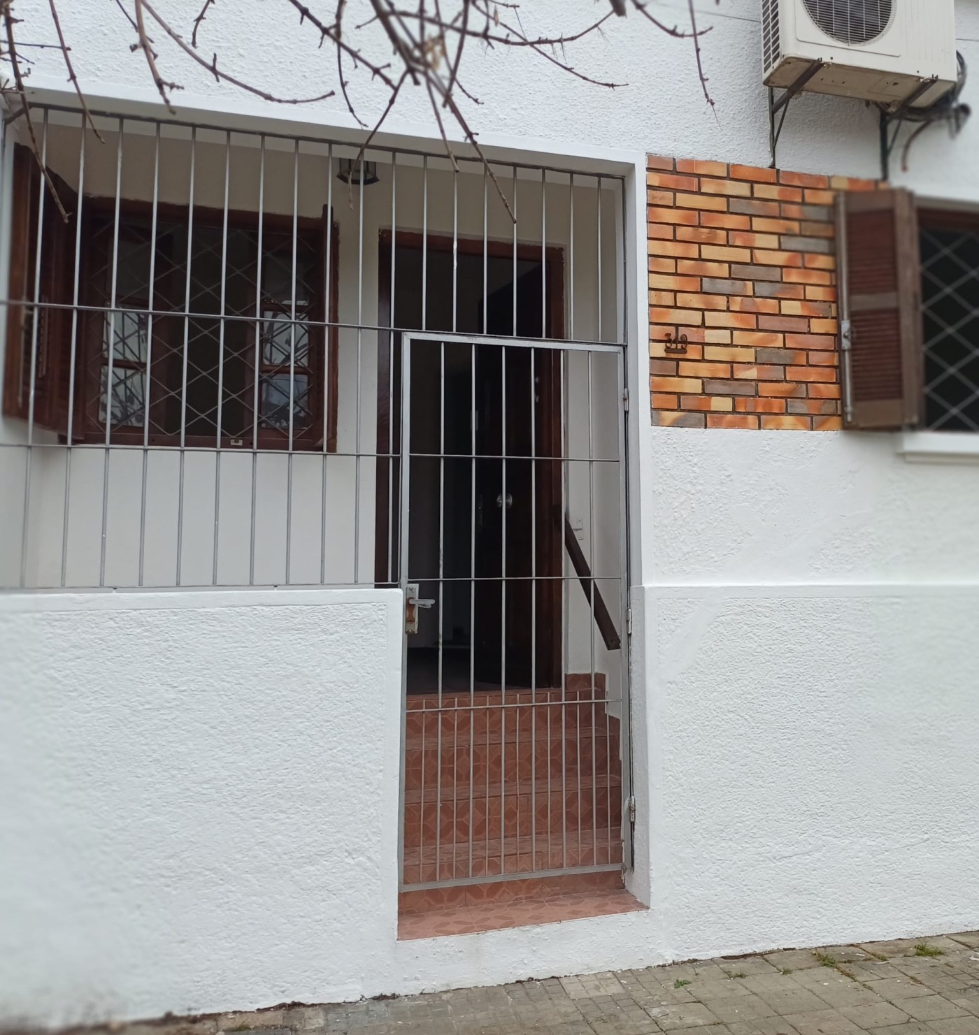 Salto,casa céntrica de 2 dormitorios