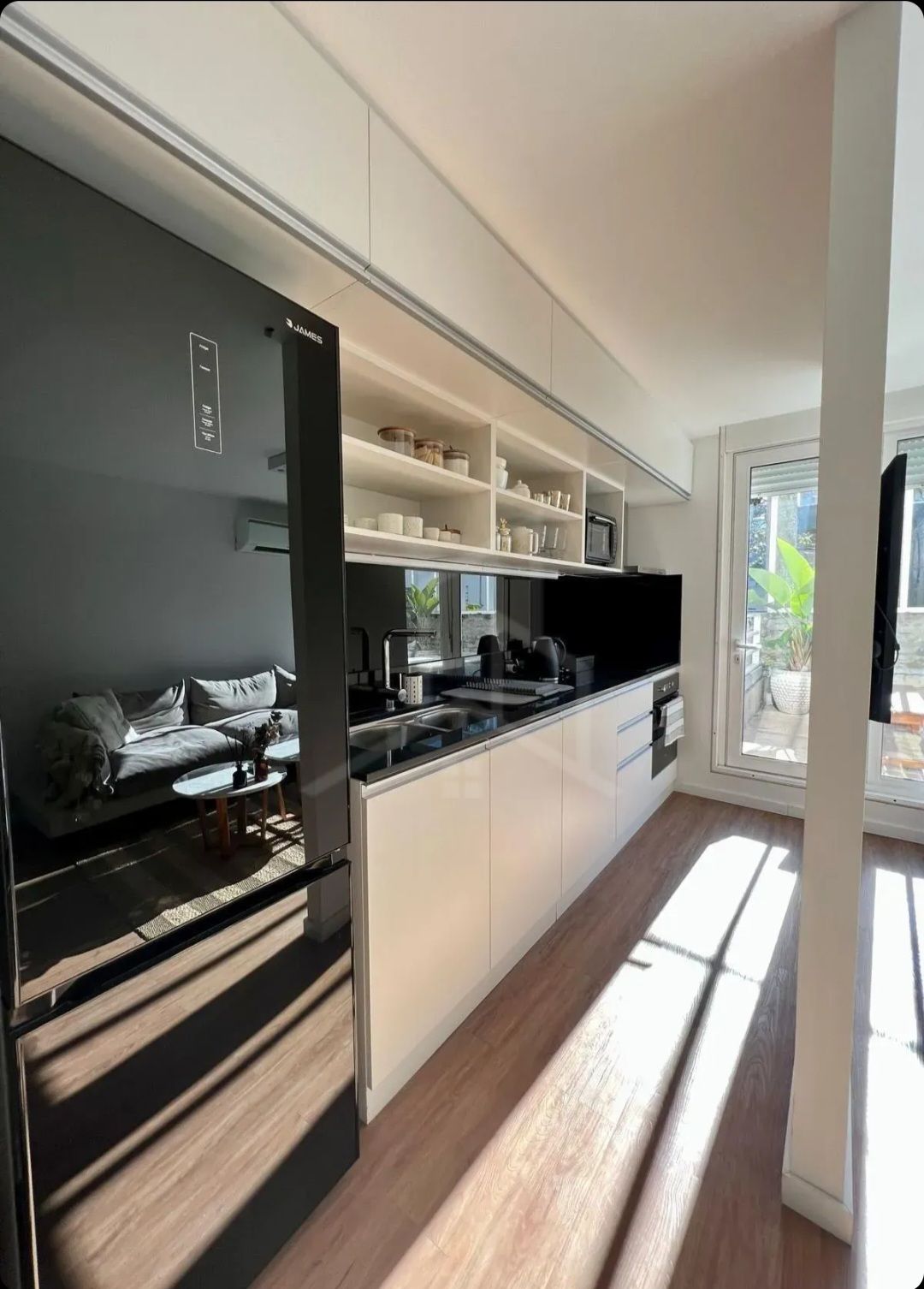 Alquiler Apartamento 1 Dormitorio Amueblado | Garaje y Patio con Barbacoa · Foto 3