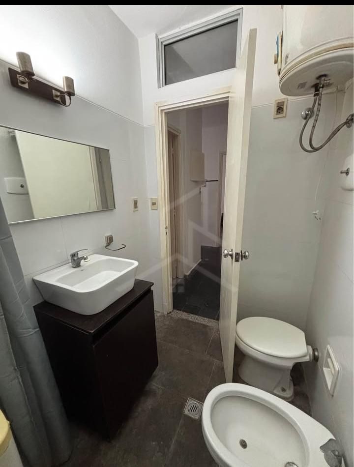 Alquiler Apartamento de 1 Dormitorio en Ciudad Vieja | A pasos de la Rambla · Foto 12