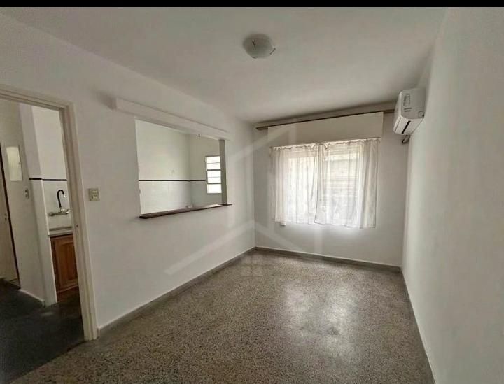 Alquiler Apartamento de 1 Dormitorio en Ciudad Vieja | A pasos de la Rambla · Foto 8