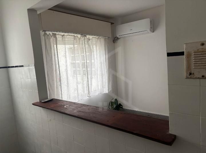 Alquiler Apartamento de 1 Dormitorio en Ciudad Vieja | A pasos de la Rambla · Foto 2