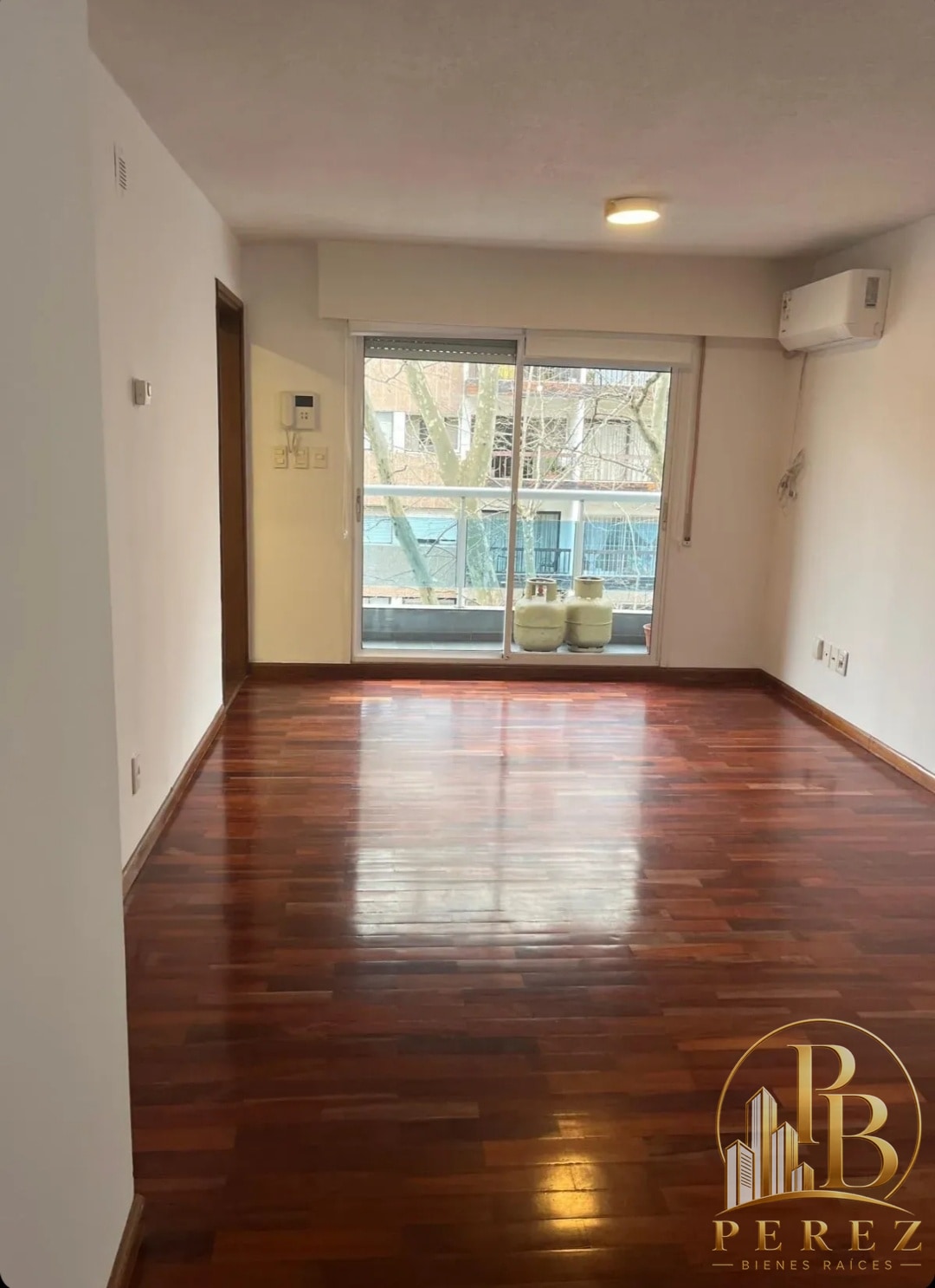 Apartamento en alquiler c/ cochera en Pocitos · Foto 3