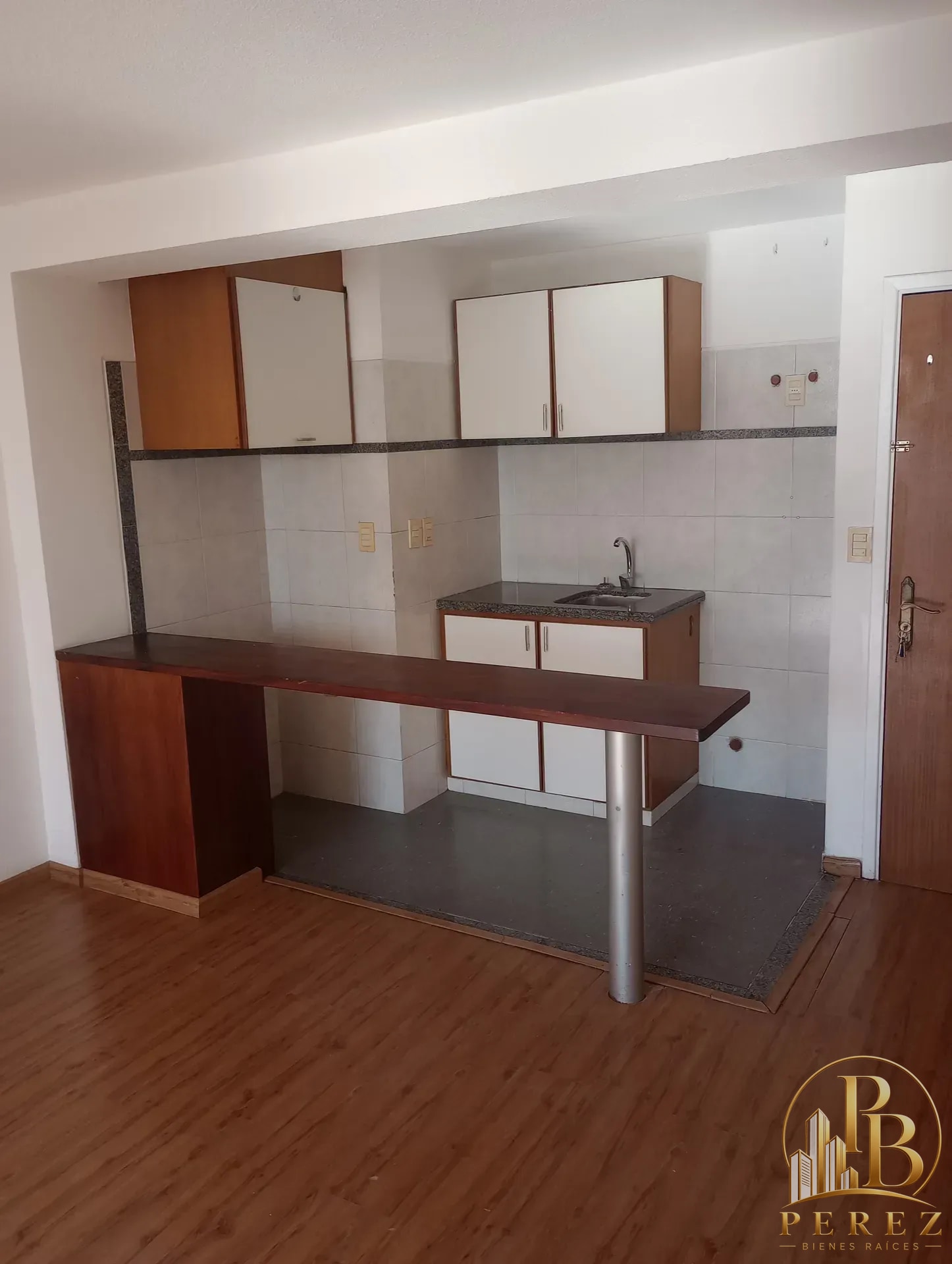 Apartamento en alquiler en Tres Cruces · Foto 2