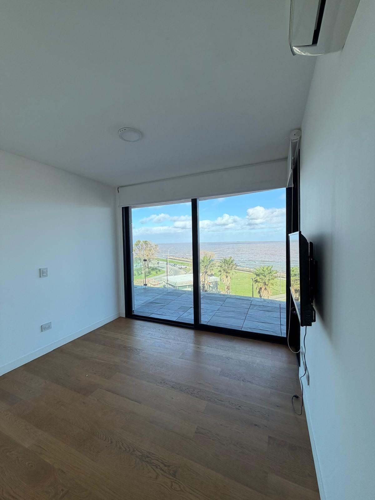 Apartamento en alquiler c/ cochera en Puerto Buceo · Foto 9