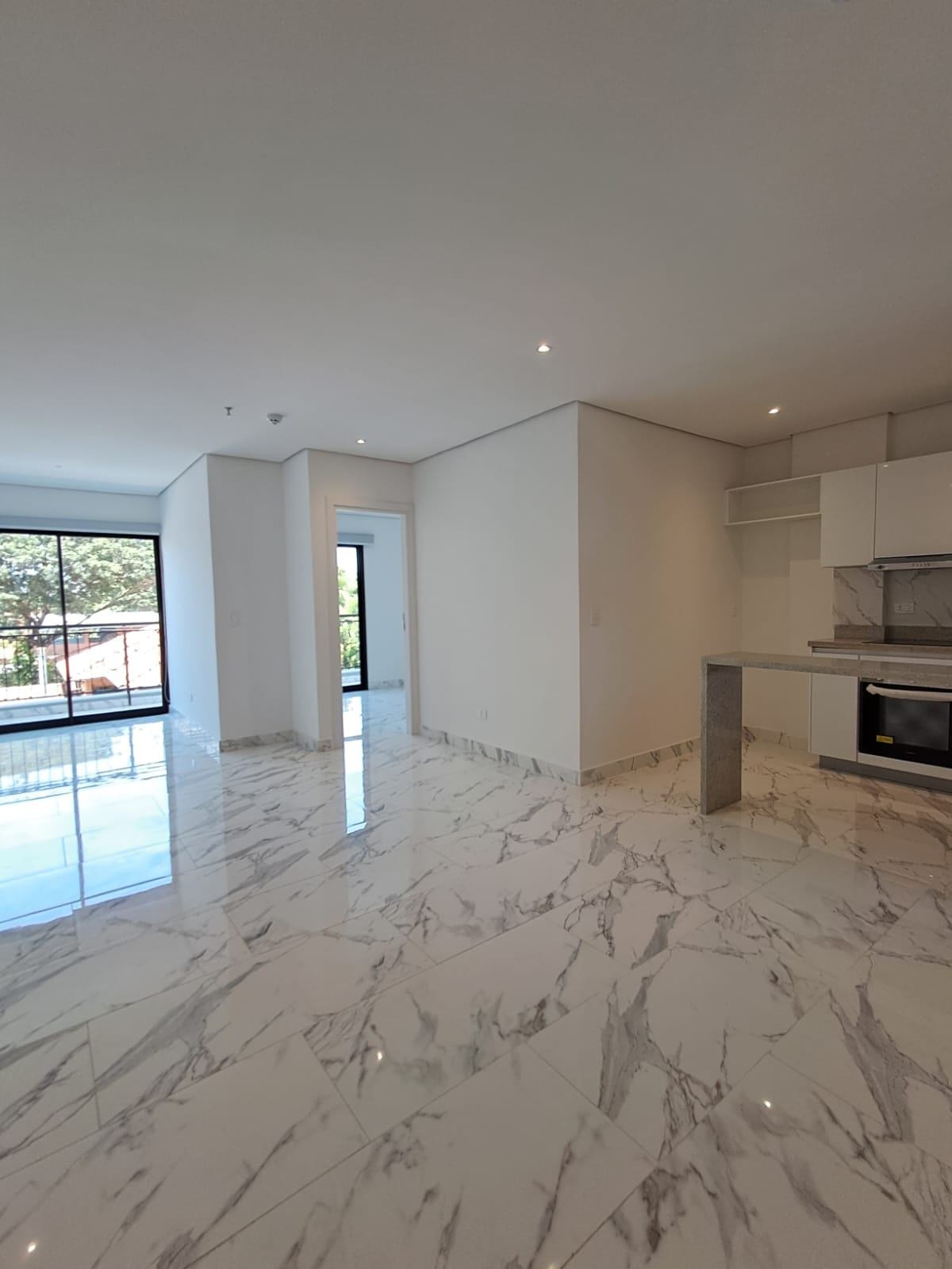 Departamento en alquiler c/ cochera en Mburucuyá — foto 2