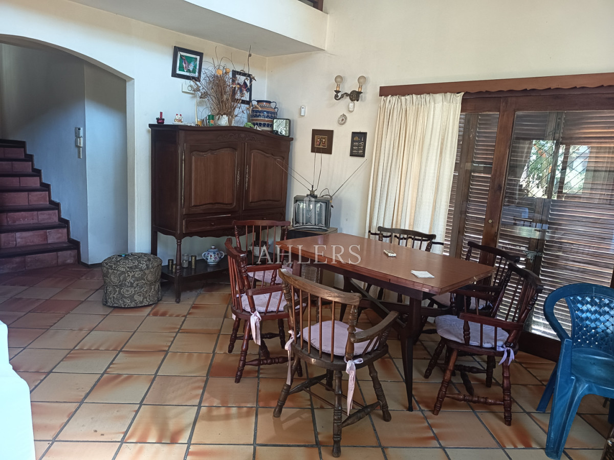 Se alquila y se vende casa de 3 dormitorios, dos baños, cocina amplia · Foto 7