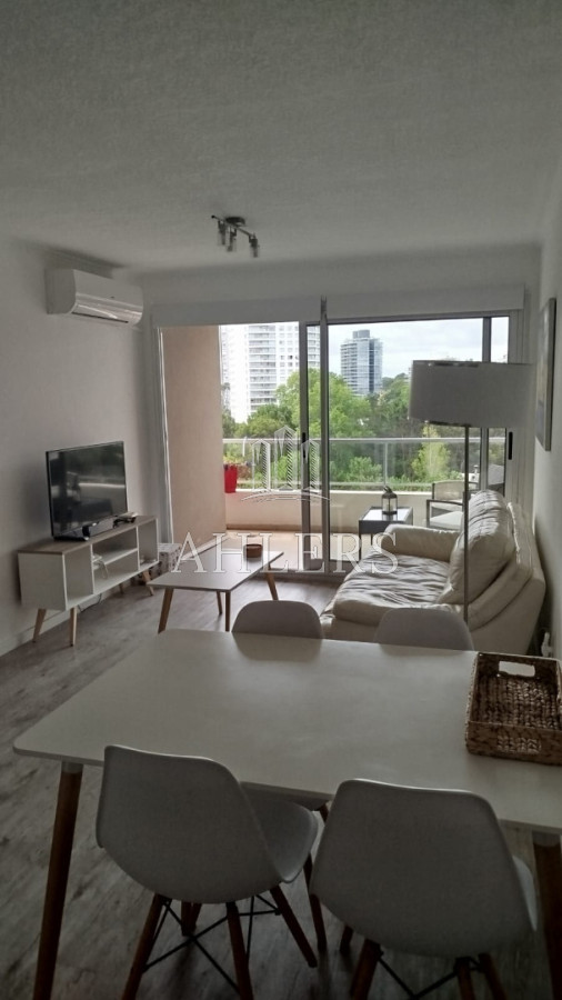 Apartamento en Punta del Este, Brava
