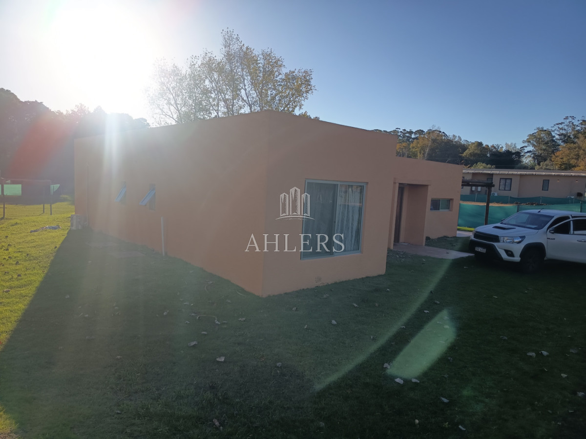 Se vende casa de 3 dormitorios Punta Ballena
