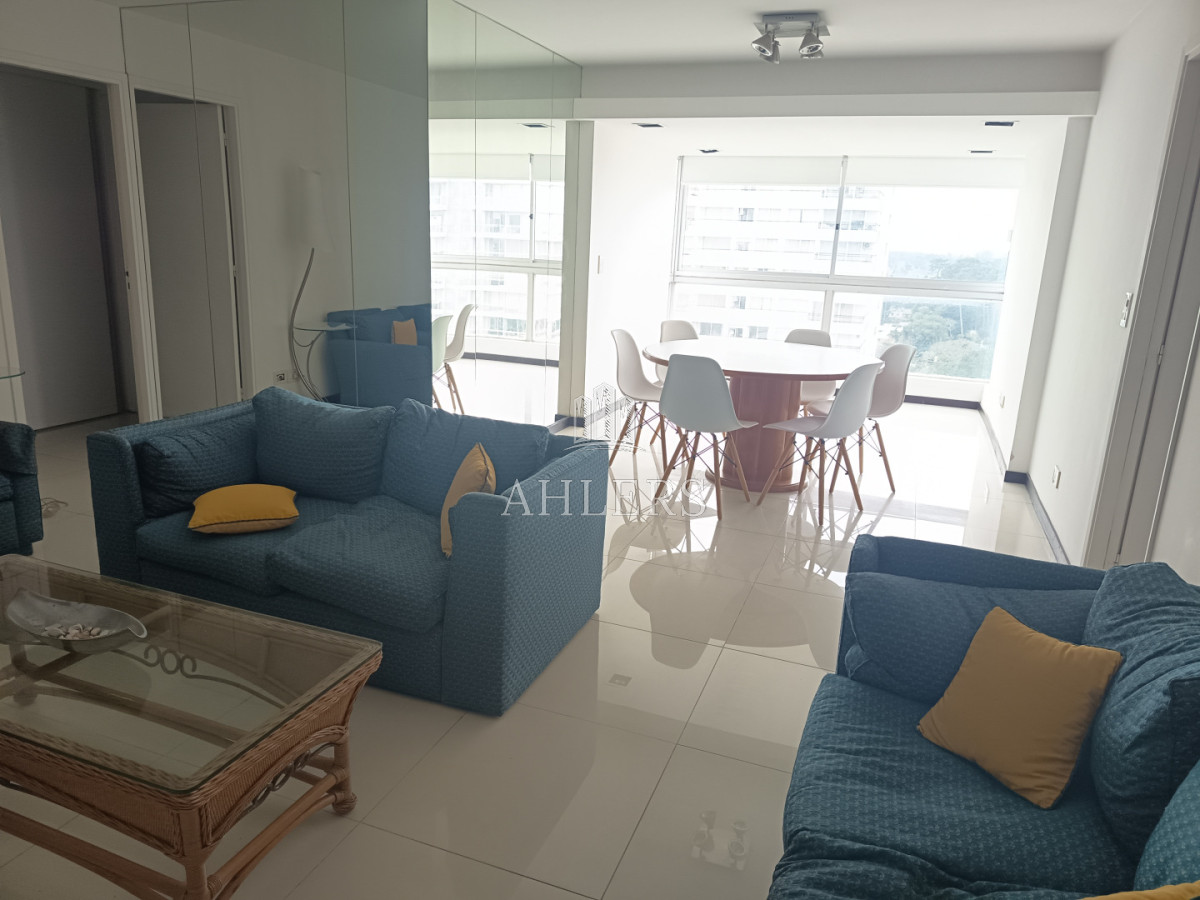 Se vende apartamento reciclado en Roosevelt, Punta del Este