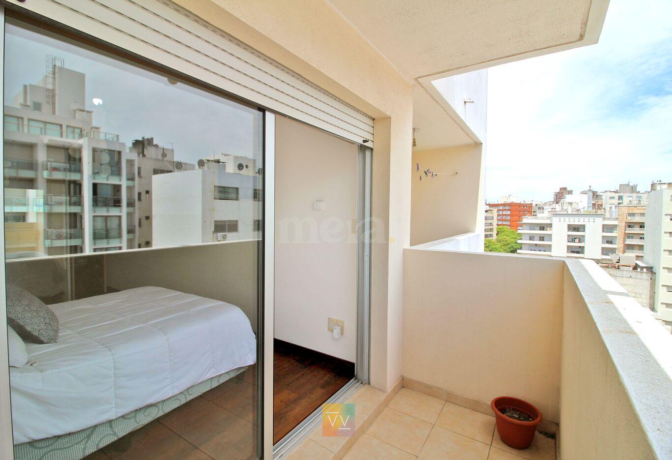 ALQUILA APARTAMENTO AMOBLADO 2 DORMITORIOS, 2 BAÑOS, GARAJE EN POCITOS · Foto 11