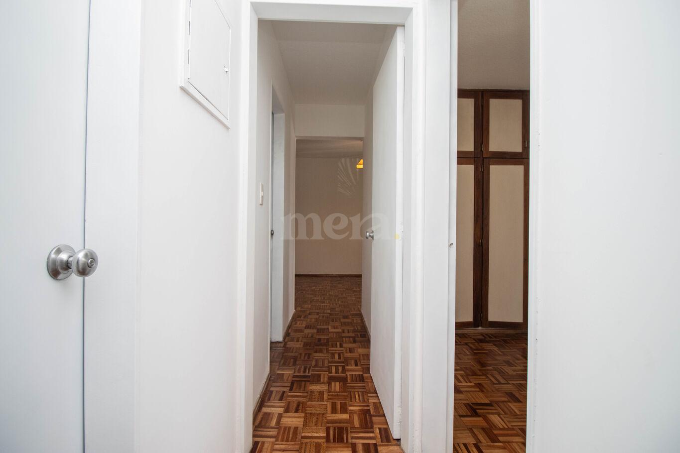 Alquiler de apartamento 2 dormitorios, 2 baños y garaje en Pocitos · Foto 11
