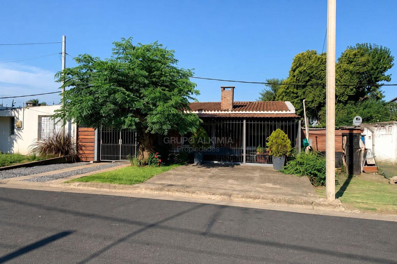 VENTA CASA 3 DORMITORIOS,GARAGE, PANDO CANELONES