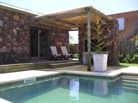 Casa En Alquiler 4 Dormitorios