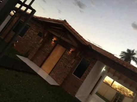 Casa En Luque Camino Sanber