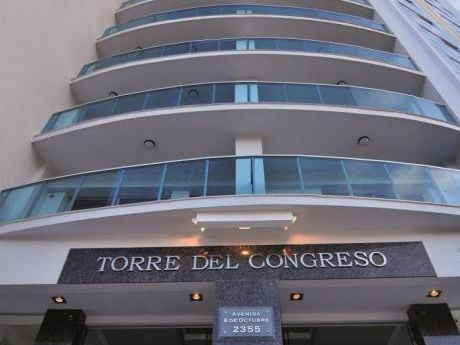 Oficina En Torre Del Congreso. Montevideo.