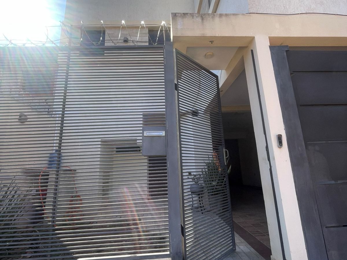 ID 16840 - Alquilo duplex de 5 habitaciones en Fernando de la Mora — foto 2