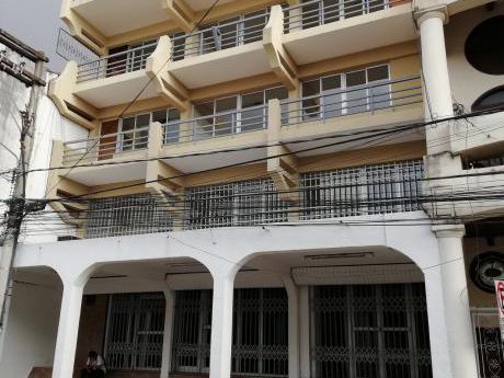 Edificio En Venta A Una Cuadra De La Plaza 24 De Septiembre