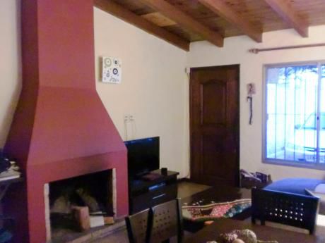 Preciosa Casa En Propios Y 8 De Octubre!!