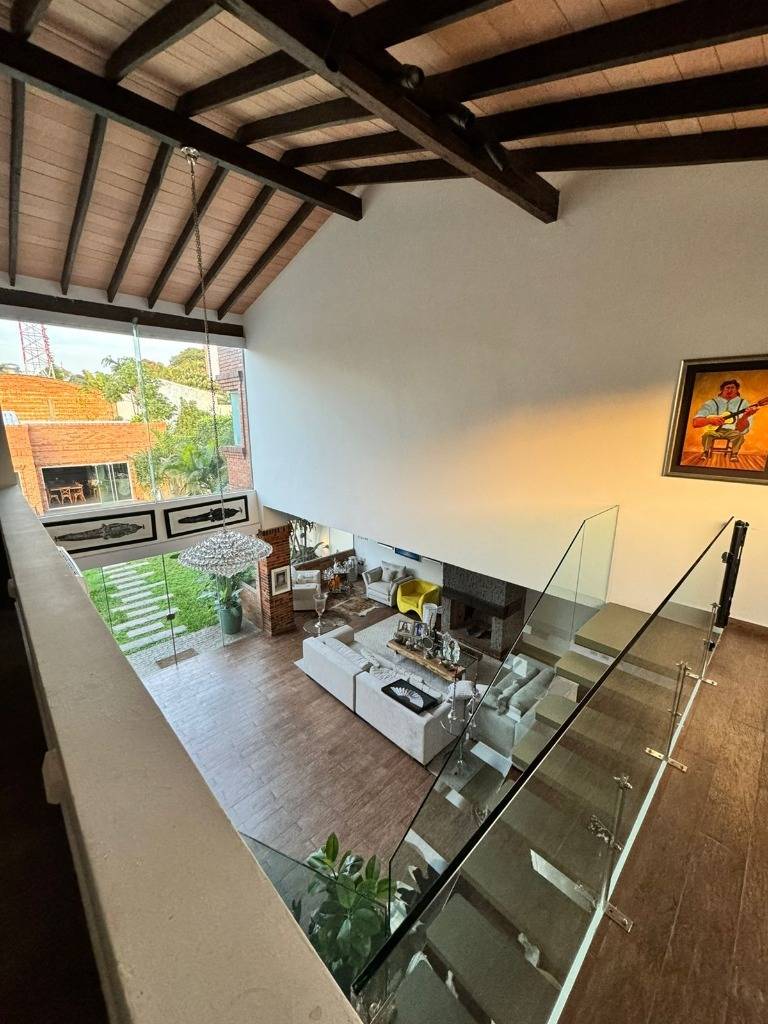 ALQUILO RESIDENCIA DE LUJO EN BARRIO HERRERA — foto 2