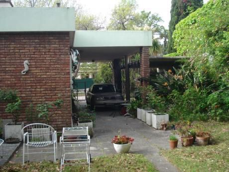 Casa En Carrasco, Calle Mariano Uriarte, 3 Dormitorios