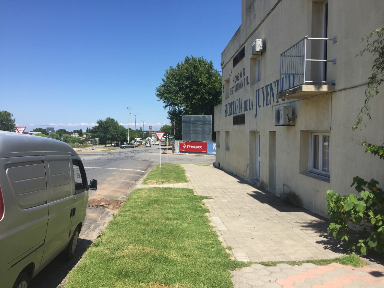 LOCAL COMERCIAL SOBRE AVENIDA ROOSVELT