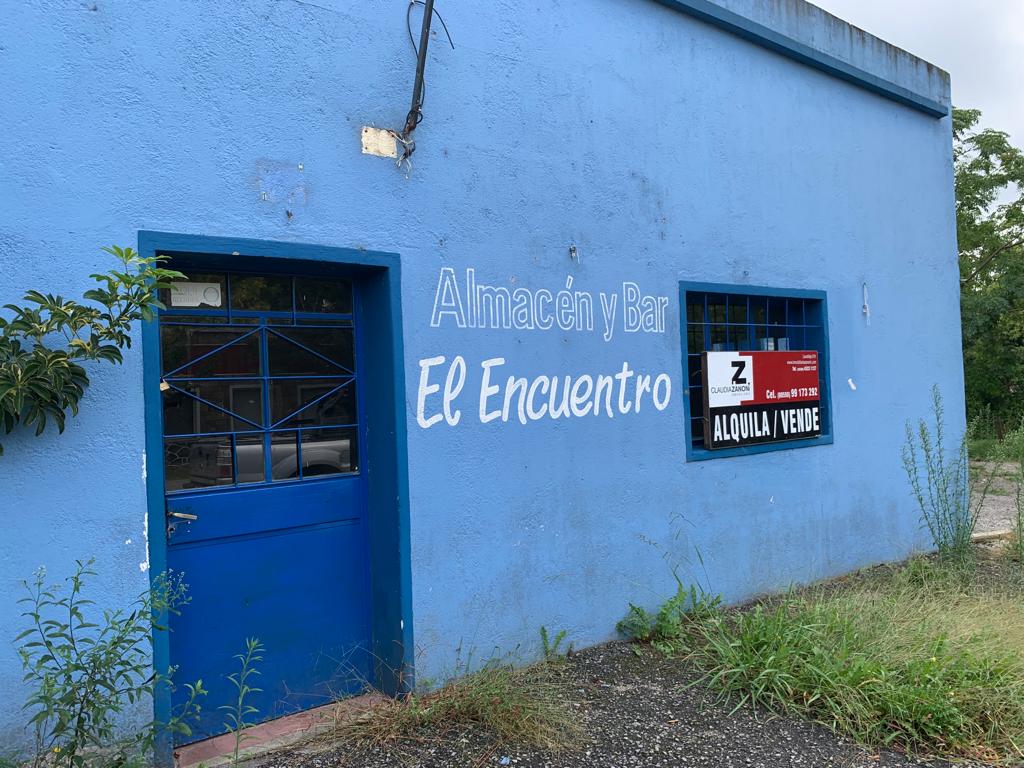 LOCAL COMERCIAL SOBRE CALLE URUGUAY