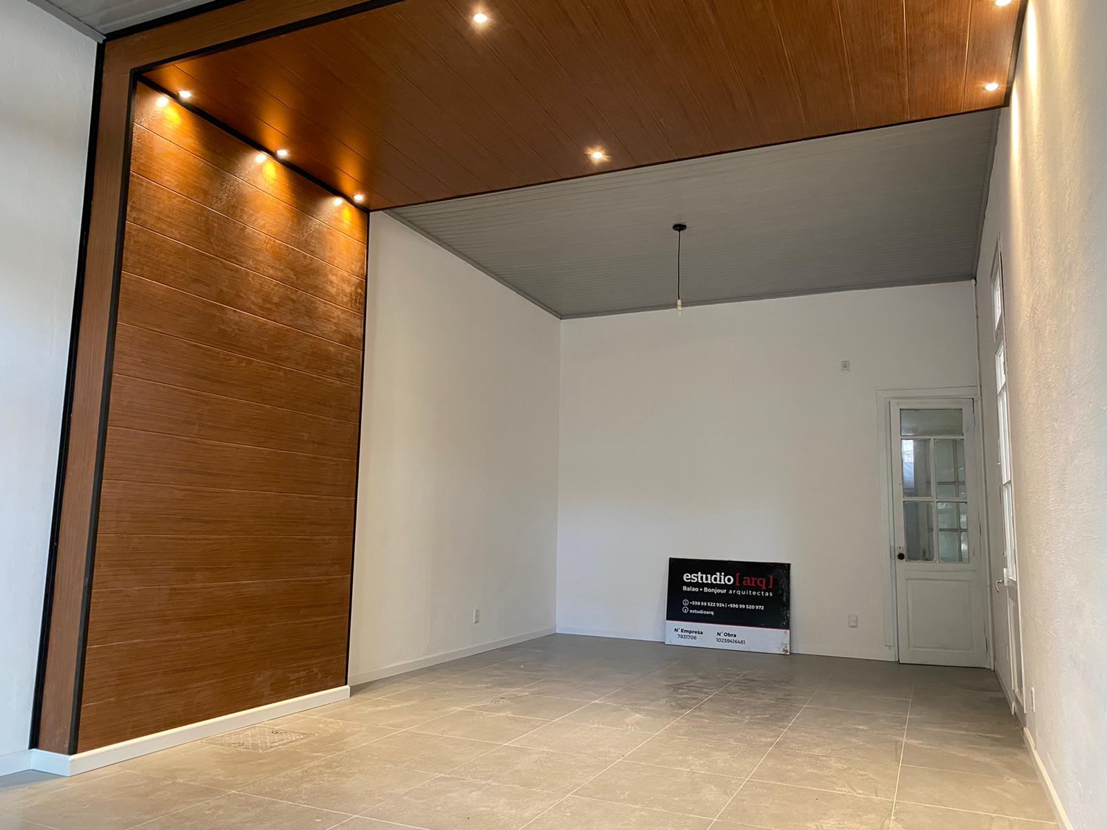 CASONA ANTIGUA EN CALLE INTENDENTE SUAREZ, GRAN POTENCIAL