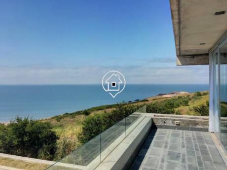 Espectacular Apartamento En Venta En El Lomo De Punta Ballena Edificio Premium - Ref: 104