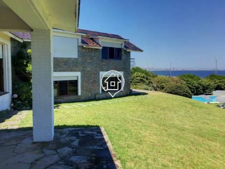 Casa Frente Al Mar Playa Mansa Punta Del Este En Alquiler - En Venta - Ref: 105