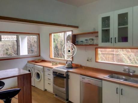 Casa En Alquiler Anual - Venta En Punta Del Este , Playa Mansa, Una Cuadra Del Mar - Ref: 8