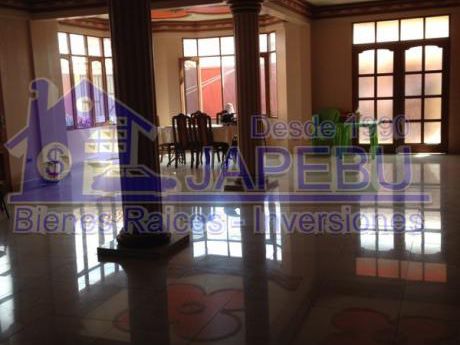 Amplia, Comoda Y Hermosa Casa En Venta