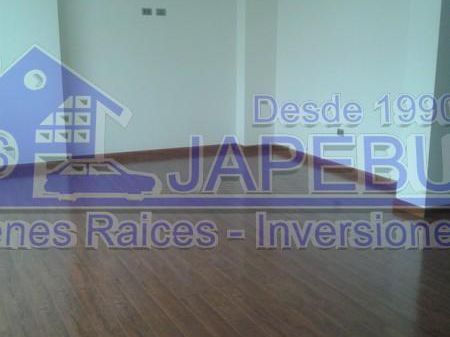 Acogedor Y Amplio Departamento