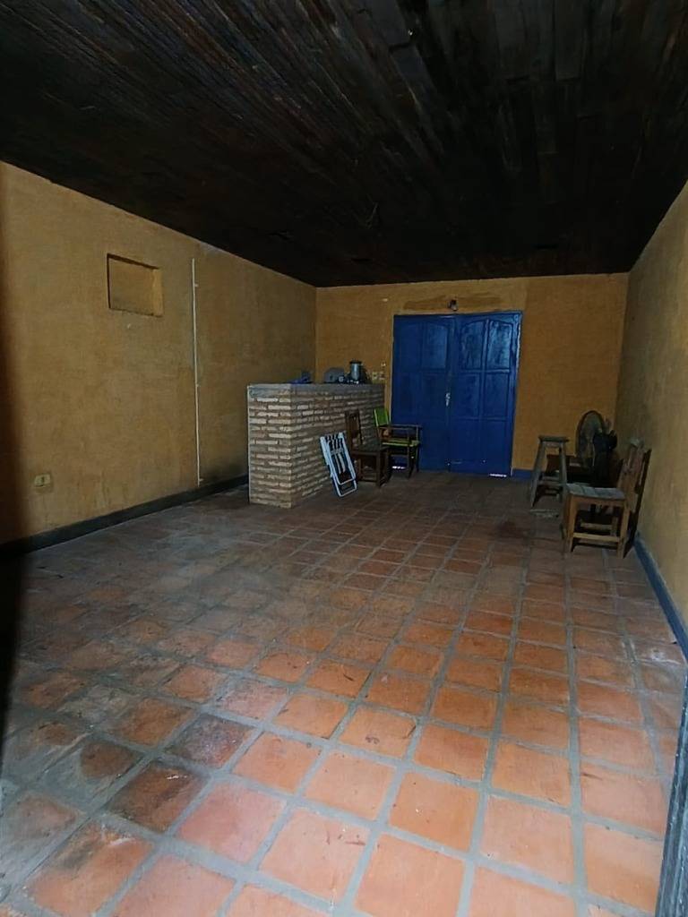 Salón Comercial en Alquiler - Avda. Defensores del Chaco, Lambaré — foto 2