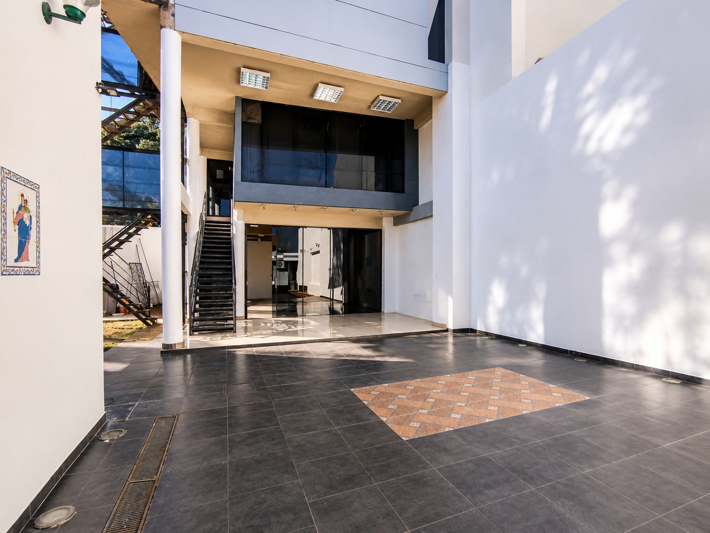 Alquilo Oficina 50 M2 — foto 3