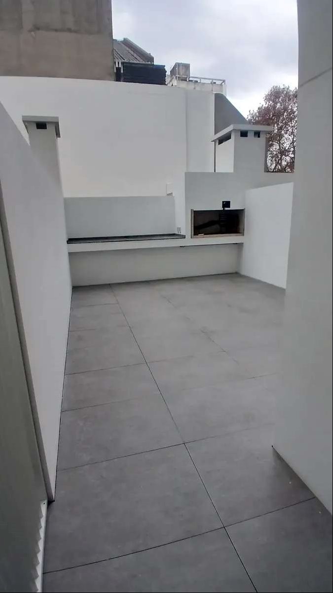 Apartamento 1 dormitorio con amplio Patio con Parrillero