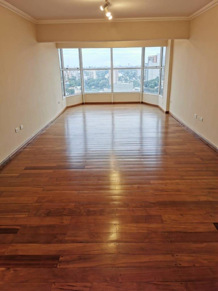 VENDO AMPLIO DEPTO- 3 DORM CON ÁREA DE SERV - EDIFICIO KARIMI — foto 3