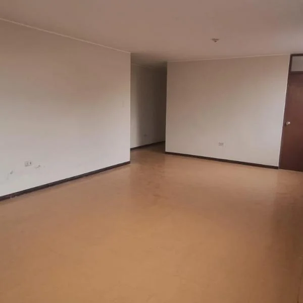 Departamento en venta en José Luis Bustamante y Rivero