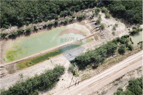 Terreno - Venta - Paraguay Presidente Hayes Teniente Esteban Martínez — foto 2