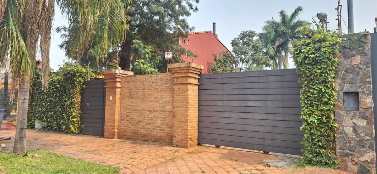 ALQUILO CASA EN LUQUE ZONA PLAZA MADERO — foto 3