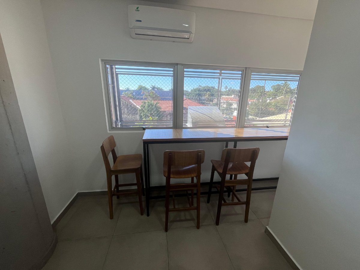 Alquilo oficina de 140m2 en Barrio Mariscal — foto 3