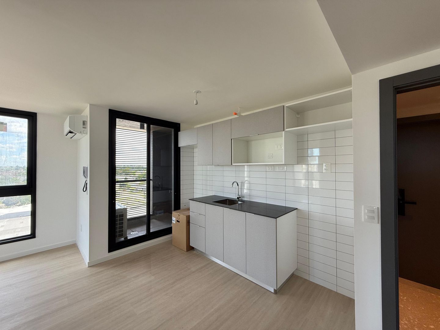 Alquiler apartamento 2 dormitorios con garaje en Malvín - Estrellas de Malvín 1008 · Foto 1